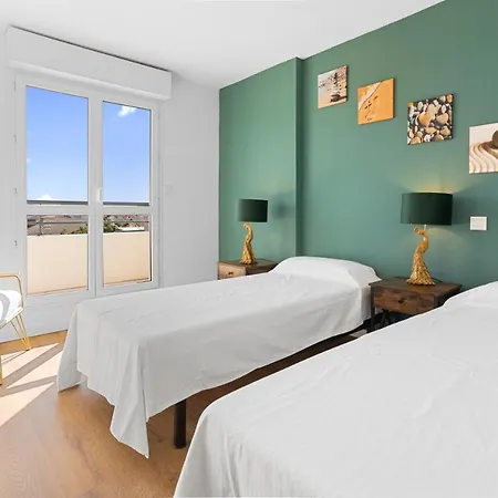 Apartmán Appt 120m² Vue 2 Min Du Centre Saint-Raphaël